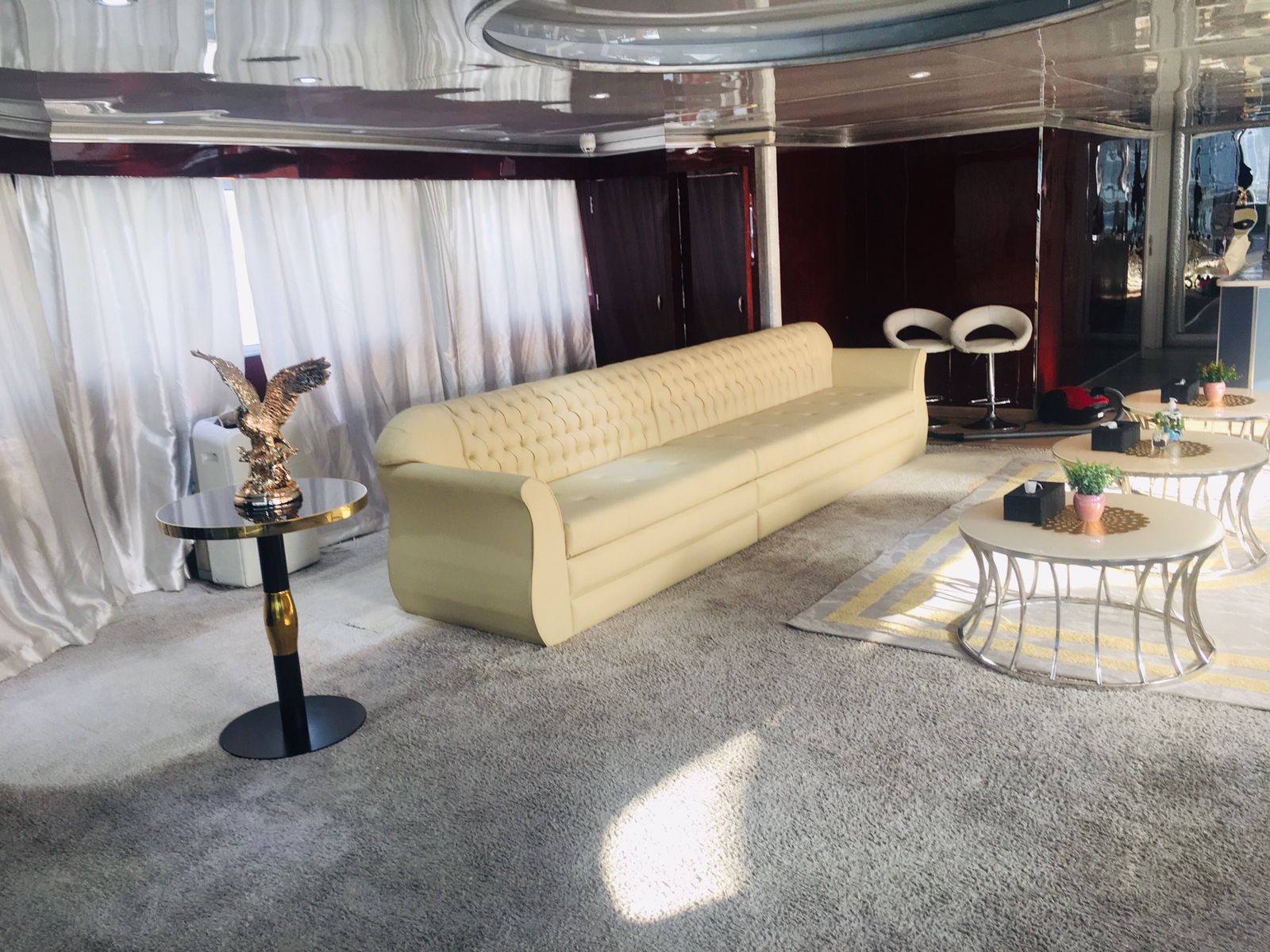 Dream Houseboat