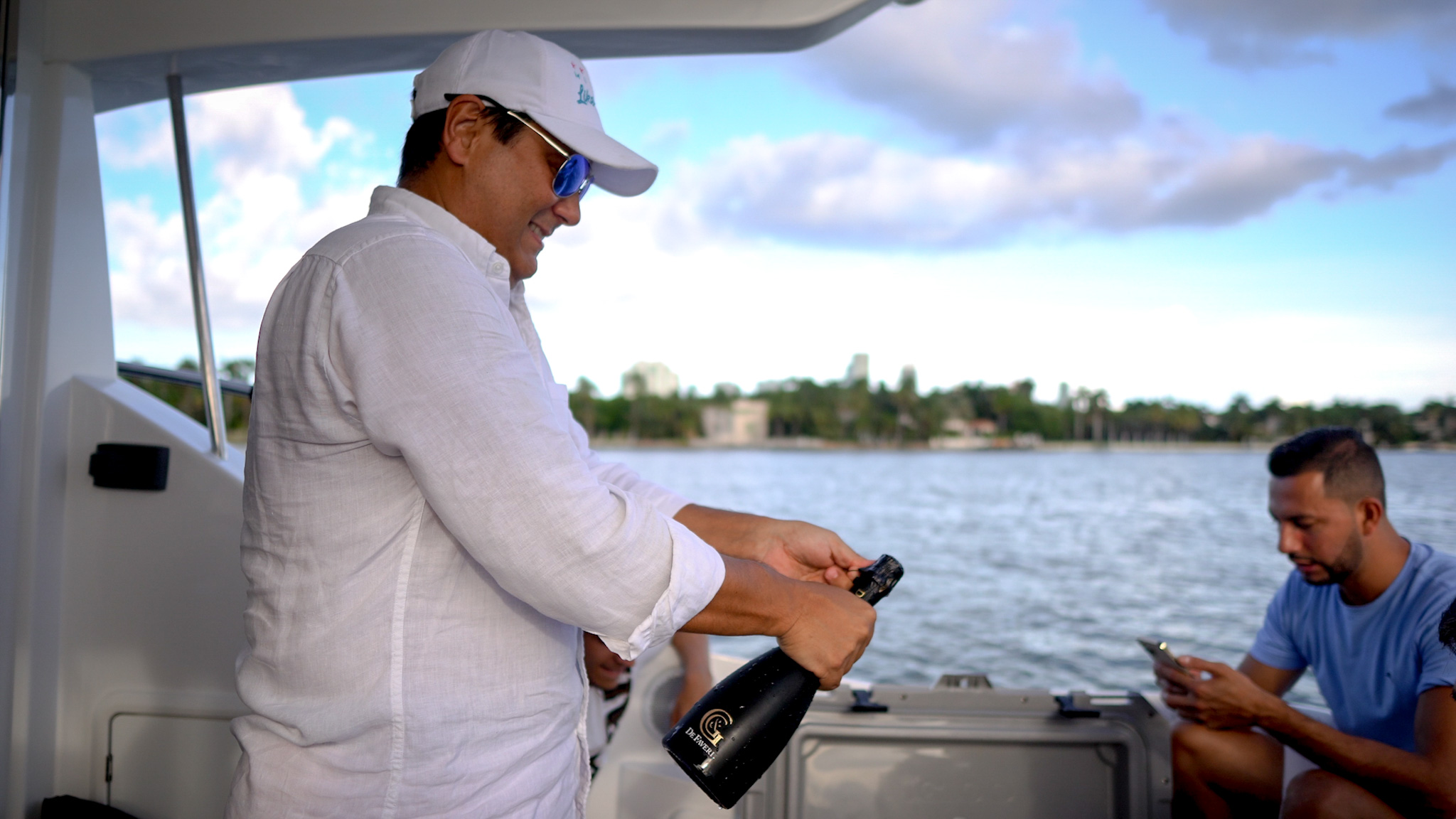 Cruise Miami in a Luxurious Azimut Flybridge
