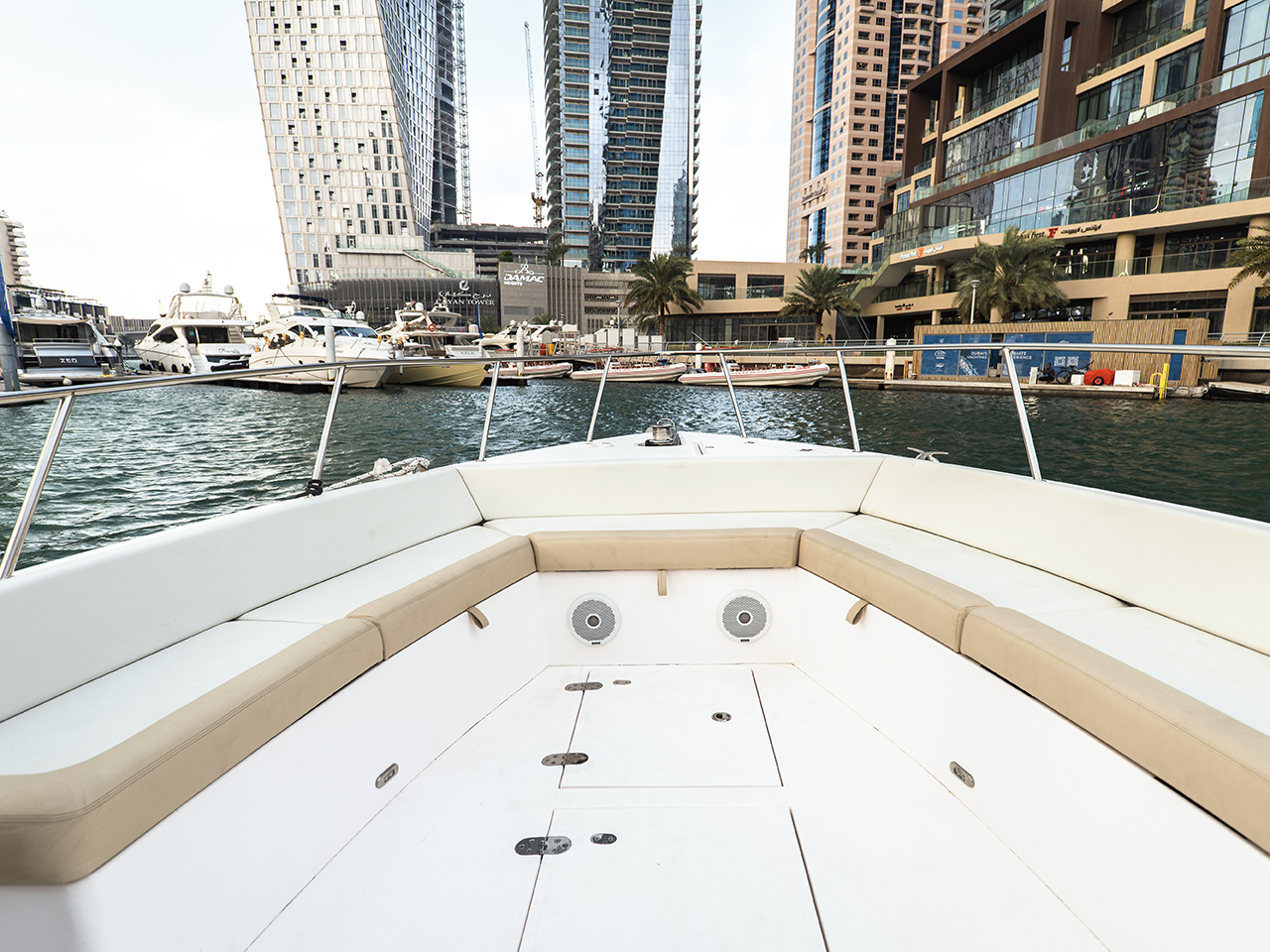 Yacht Charter Thunderbird