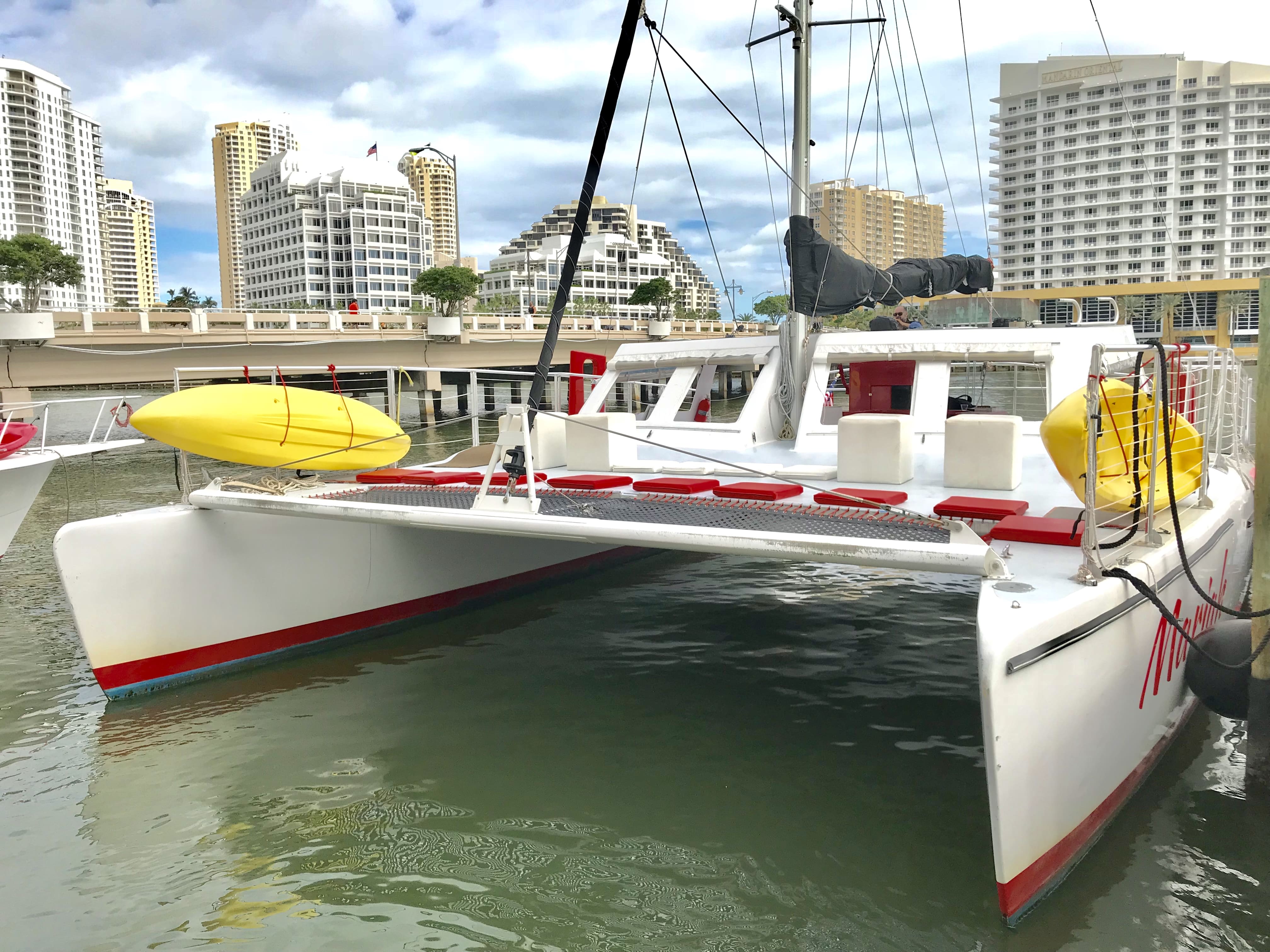 Catamaran + Water toys (40 people)