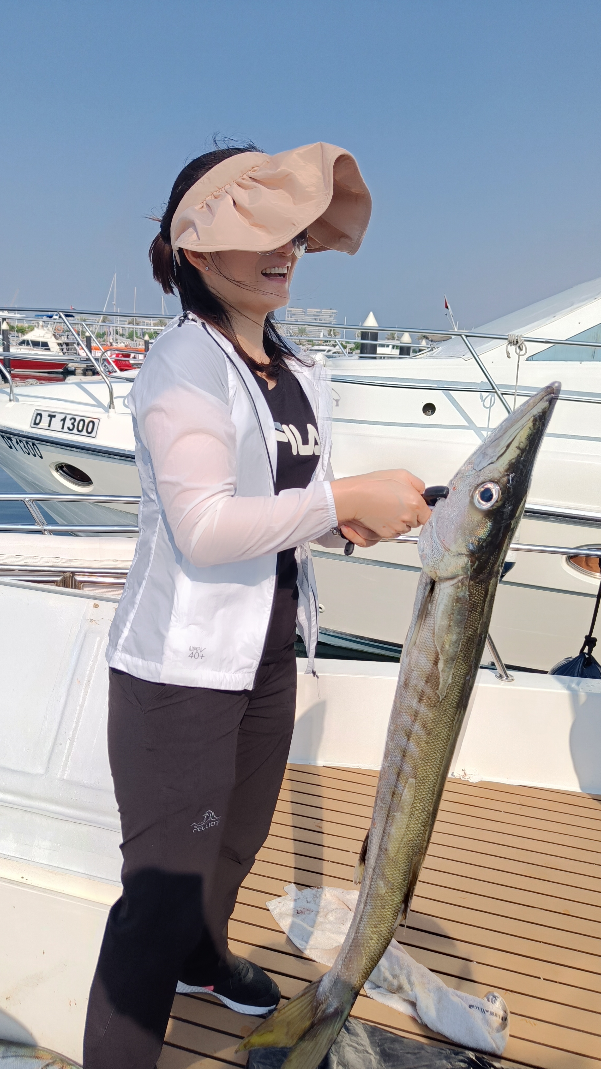 Deep Sea fishing (4 hrs) for 10 pax.
