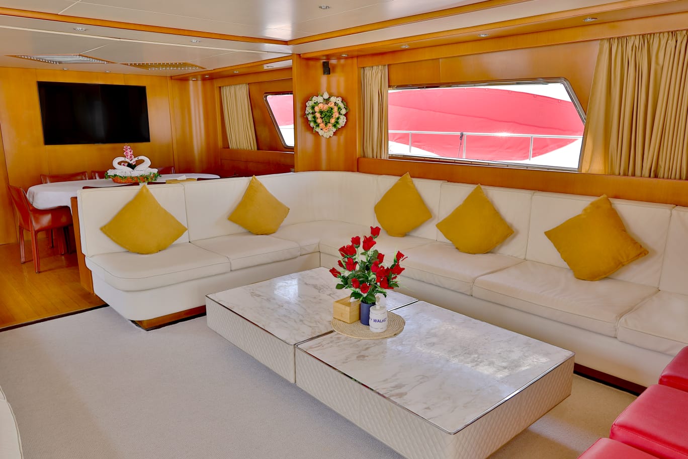 San Lorenzo Yacht