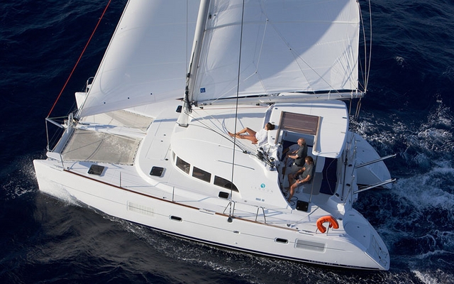 Lagoon 380 (2012)