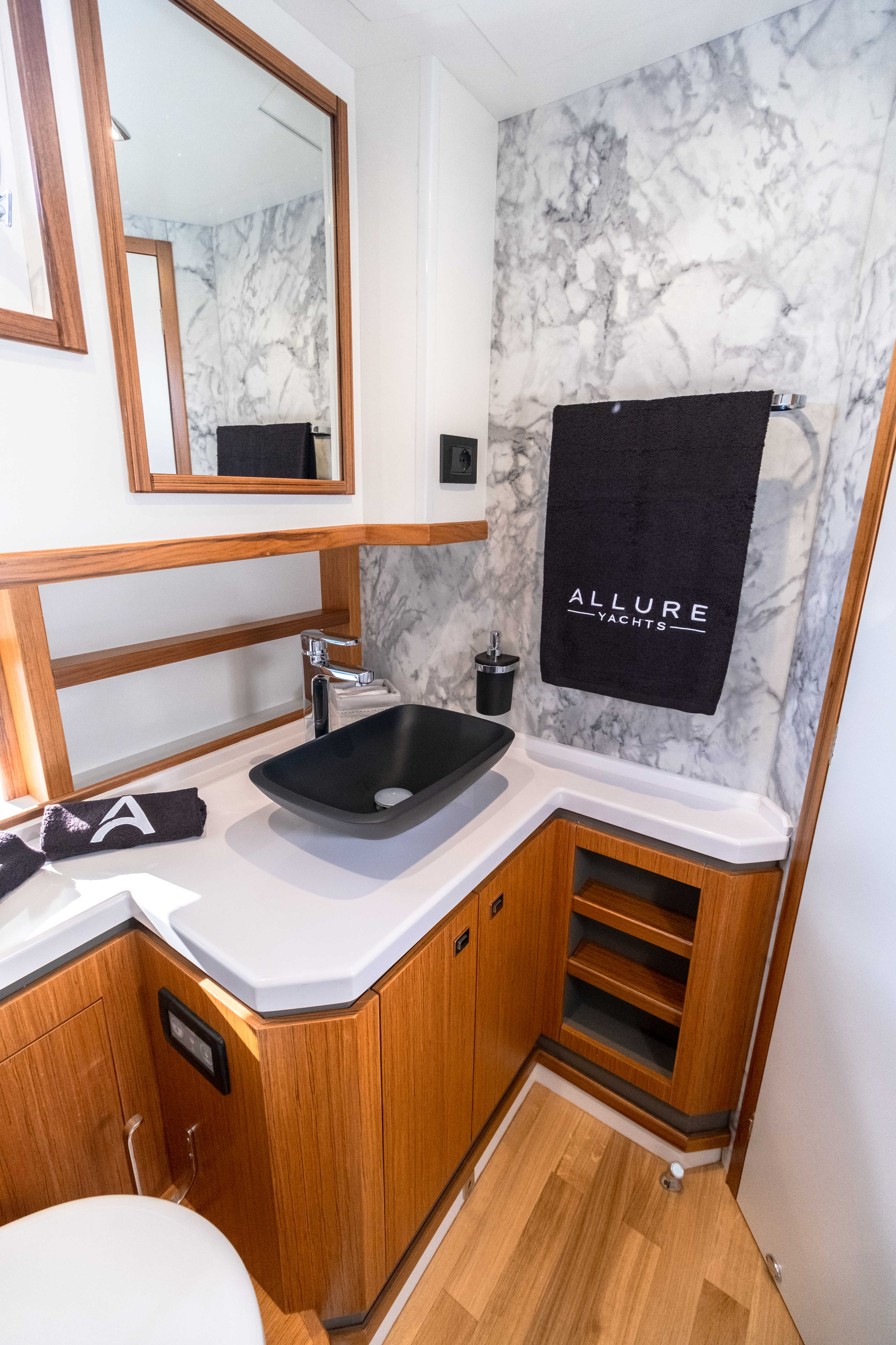 Allure 40